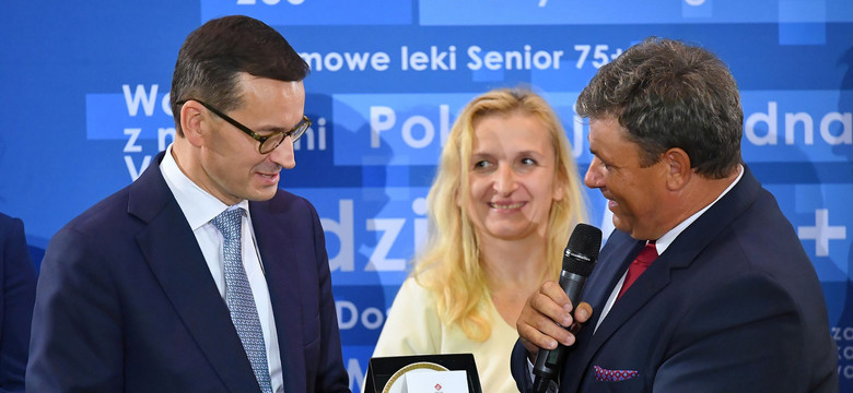 Wicedyrektor liceum obiecuje uczniom piątki za spotkanie z premierem. "Warto, by młodzież go poznała"