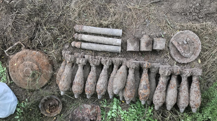 Nagy mennyiségben kerültek elő második világháborús robbanóeszközök Balatonfőkajár külterületén a közelmúltban / Fotó: MH.1 Tűzszerész és Folyamőr Ezred