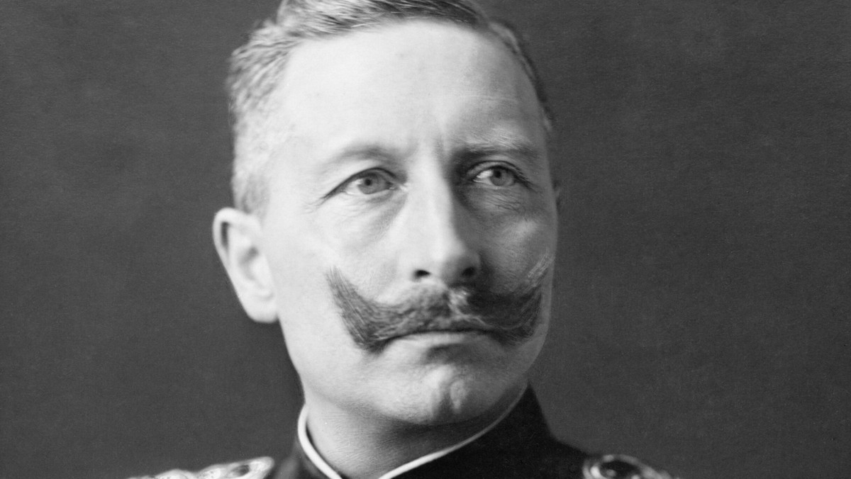 Cesarz Niemiec Wilhelm II indoktrynował jeńców wojennych wyznania muzułmańskiego w wygodnych obozach, układał się z sułtanem i obiecywał żołnierzom półksiężyca glorię zwycięstwa. Dlaczego jego plan się nie powiódł?