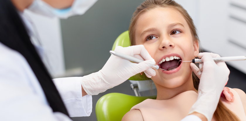 Dentyści wrócą do szkół!