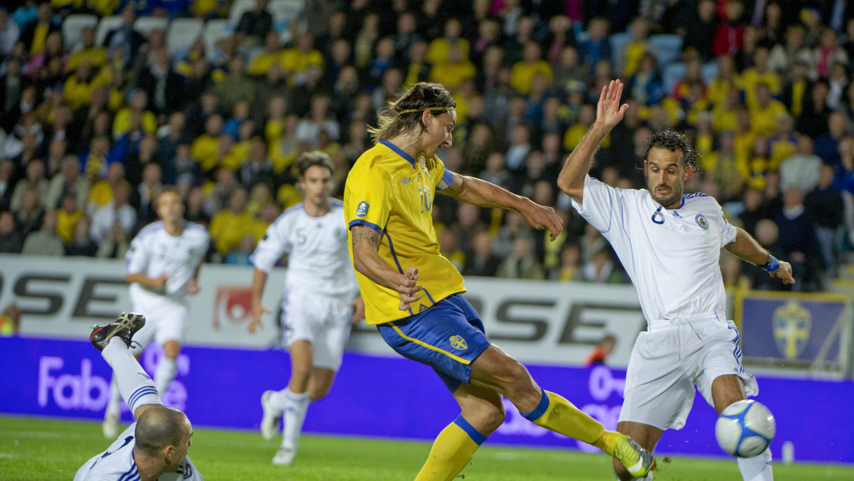 Szwedzi bez najmniejszych problemów pokonali San Marino 6:0 (3:0) w meczu grupy E eliminacji do piłkarskich mistrzostw Europy, które odbędę się w Polsce i na Ukrainie. Po dwóch seriach gier Trzy Korony mają na koncie komplet punktów.