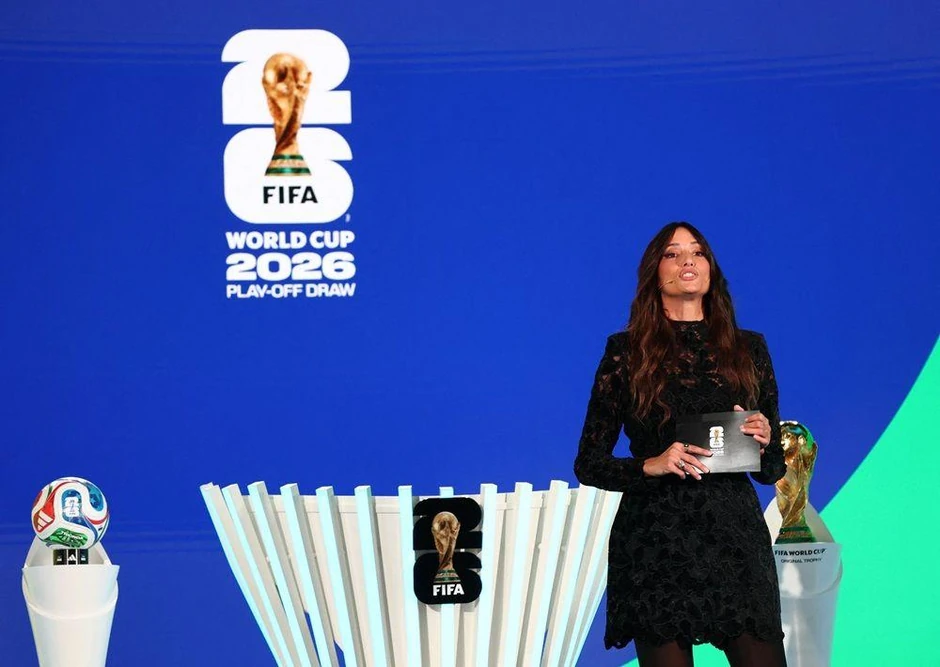 Glumica i manekenka Melani Viniger bila je voditeljka žreba za baraž za SP | Foto: REUTERS/Denis Balibouse