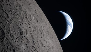 Pogled na Zemlju iz ugla Meseca sa misije Artemis 6. aprila
