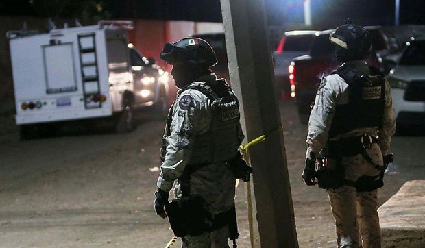 Snage bezbednosti su raspoređene na mesto događaja, ali motiv napada nije poznat | Foto: AFP via Getty Images