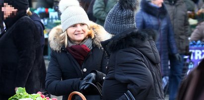 Małgorzata Tusk na świątecznych zakupach na ryneczku