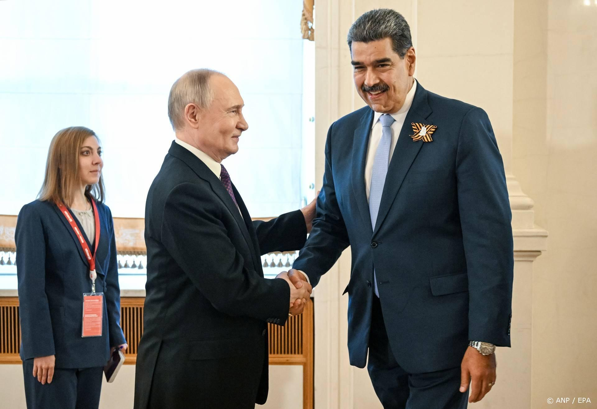 Poetin steunt Maduro terwijl Trump zijn aftreden eist