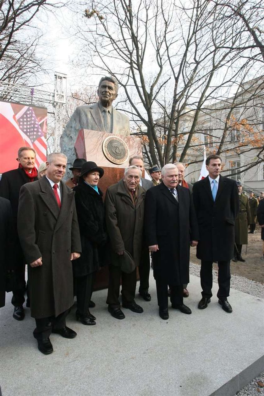 Niemiły zgrzyt na odsłonięciu pomnika Reagana