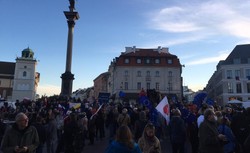 80-100 tys. osób na manifestacji poparcia dla obecności Polski w UE