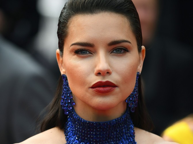 Adrijana Lima pozirala sa ćerkama: Naslednice snimile sa njom modnu kampanju