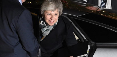 Theresa May pozostanie na stanowisku