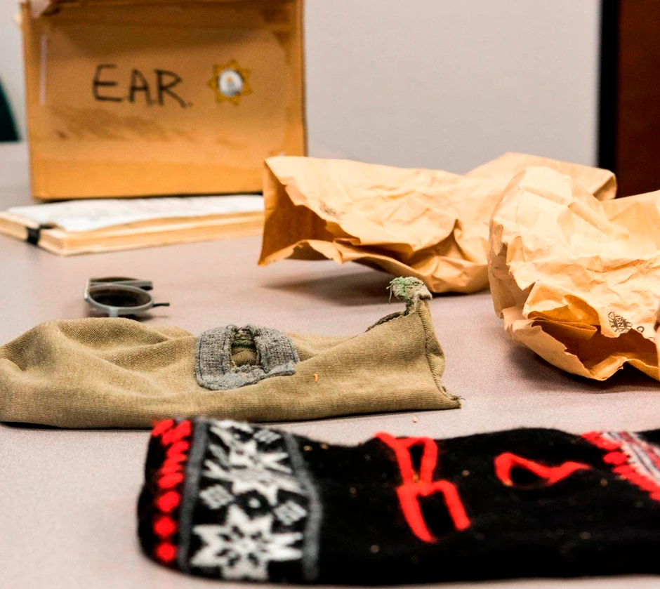 U kući su pronađene i maske za koje se veruje da ih je nosio prilikom nekih napada