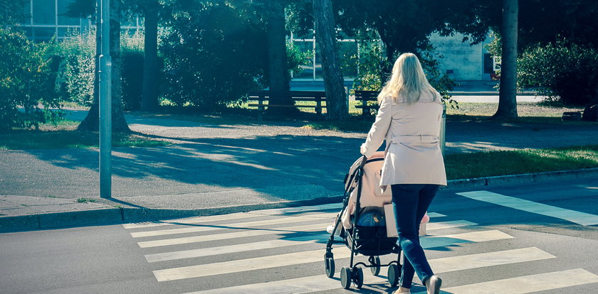 500 plus - świadczenie może być wstrzymane na kilka miesięcy. Jak tego uniknąć?