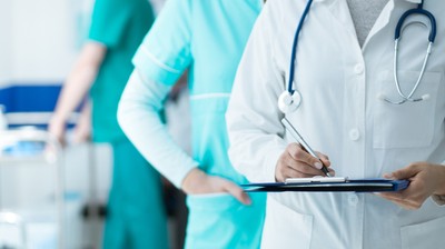 Znów tylko uczelnie akademickie będą kształcić lekarzy