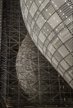 UE ma nową, futurystyczną siedzibę. Budowa kosztowała ponad 320 mln euro. GALERIA