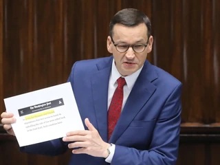 Premier Mateusz Morawiecki opowiada posłankom i posłom o postanowieniach porozumienia podpisanego na szczycie UE w Brukseli. Warszawa, 22 lipca 2020 r.