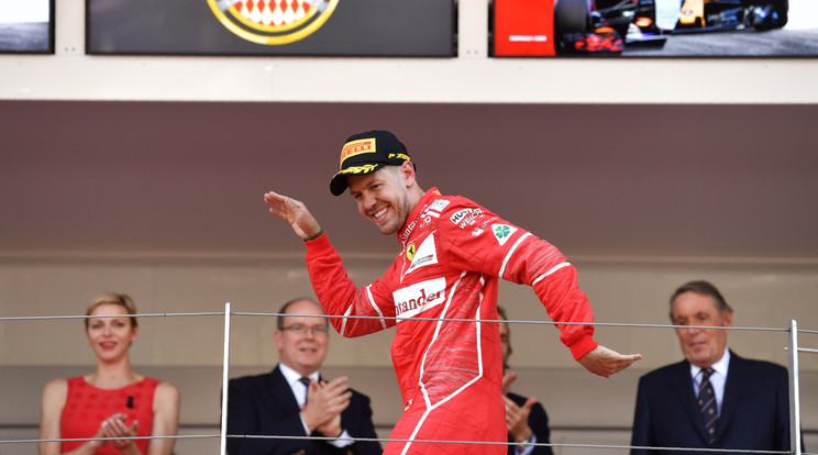 Így táncolt a pódiumon
Sebastian Vettel /Fotó: AFP