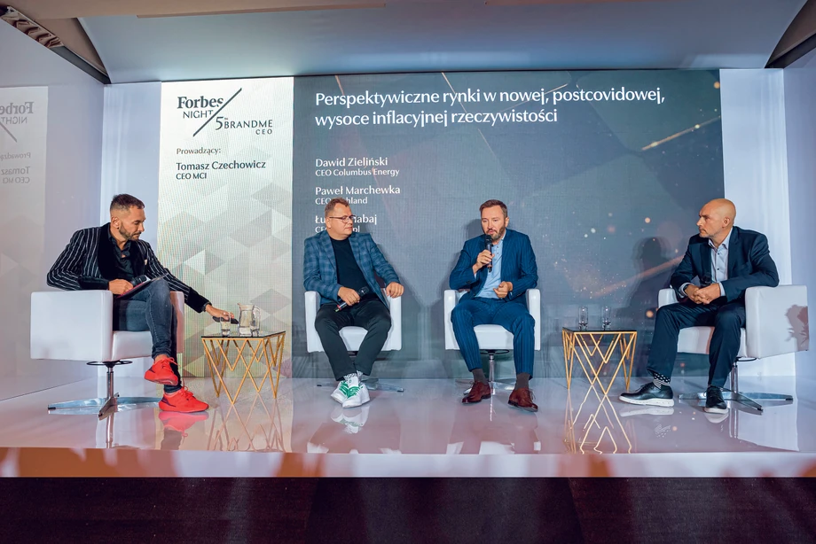 Dawid Zieliński (prezes Columbus Energy), Paweł Marchewka (prezes Techlandu) i Łukasz Habaj (CEO eSky) odpowiadali na pytania Tomasza Czechowicza(założyciel MCI Capital) dotyczące wyzwań.