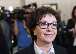 Elżbieta Witek: Programowi "500 plus" nic nie zagraża