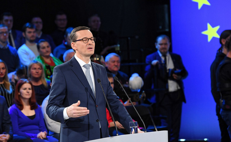 Morawiecki zwrócił też uwagę, że w ostatnich 30 latach Polska zmieniała się dynamicznie oraz bardzo szybko w wielu obszarach, ale - według niego - te zmiany za mało były dostosowane do ludzi.