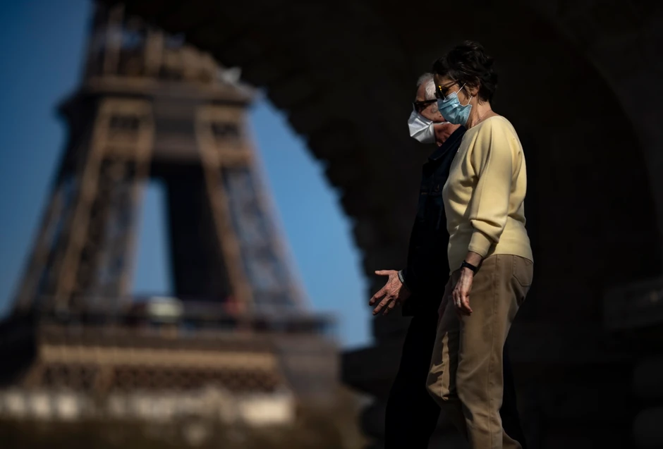 Pariz pod oštrim merama