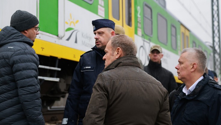 Dywersja na torach: eksplozja zniszczyła torowisko w miejscowości Mika