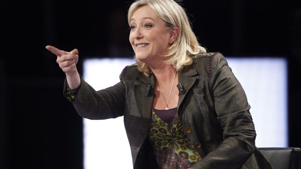 Marine Le Pen 13_04