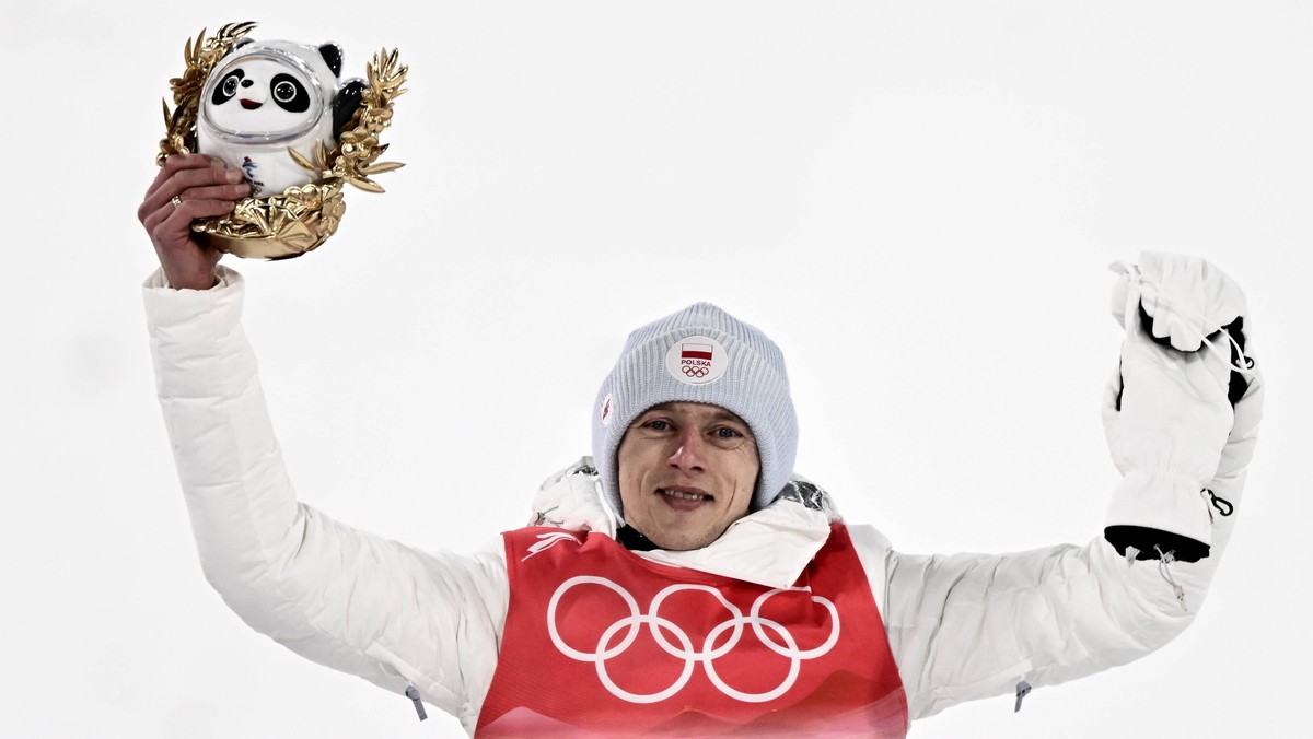 Dawid Kubacki z brązowym medalem Igrzysk Olimpijskich w Pekinie 2022 