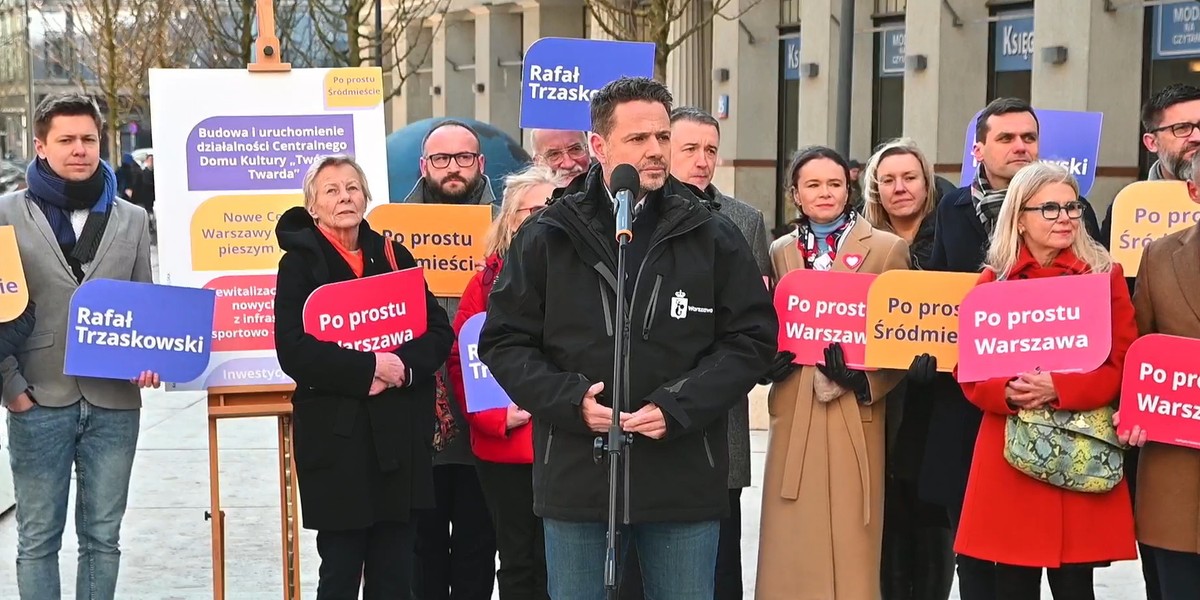 Próbował zagłuszyć wystąpienie Trzaskowskiego.  Tak zareagował prezydent Warszawy.