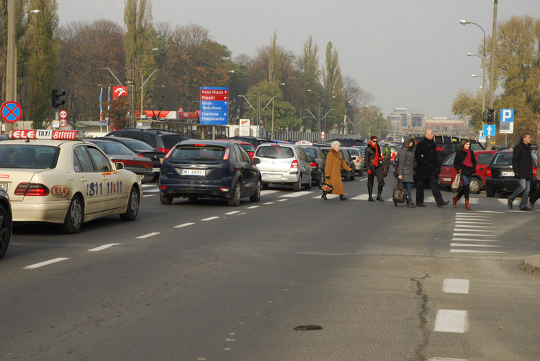 Wyjazdy w okresie Święta zmarłych: Bądź mądry przed szkodą