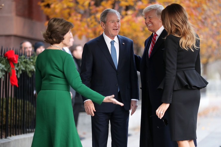 Donald Tramp, Džordž Buš