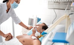 Epidemiolodzy przewidują, że w czwartej fali straci życie około 60 tys. Polaków