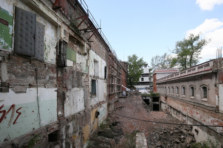 Elektrociepłownia na Powiślu działała od w 1904 r. i funkcjonowała z przerwami przez 97 lat. 
<br><br>fot. (kru) PAP/Paweł Supernak