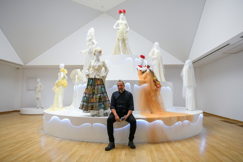 Viktor Kiš sa Gotjeovim venčanicama