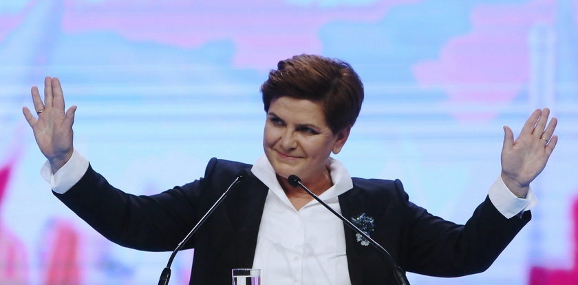 Tak Kaczyński wystawił Szydło na premiera!