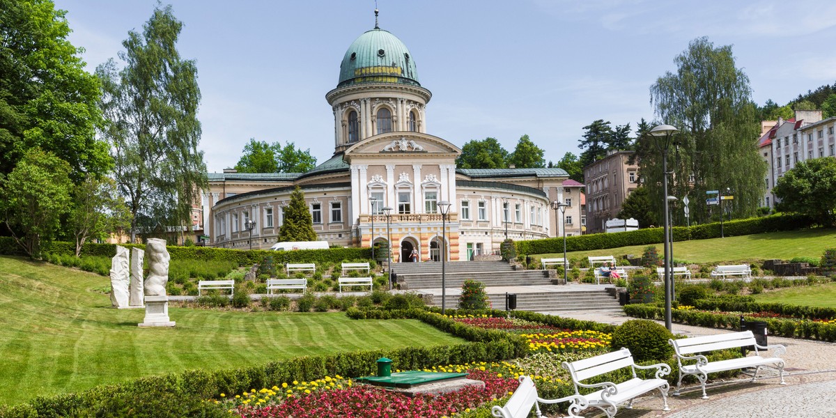 Wyjazd do sanatorium "ze zwrotów".