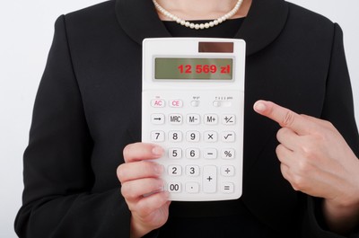 Prawo do renty wdowiej na papierze? Limit 5 636,73 zł sprawia, że seniorzy nie zyskują