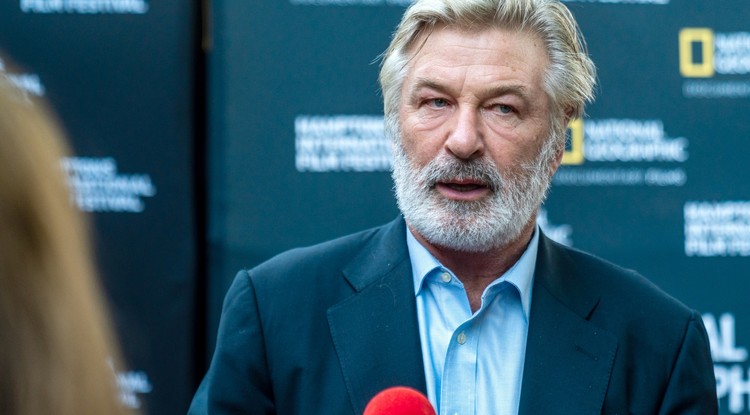 Alec Baldwin a National Geographic Első hullám című dokumentumfilmjének premierjén New Yorkban 2021. októberében