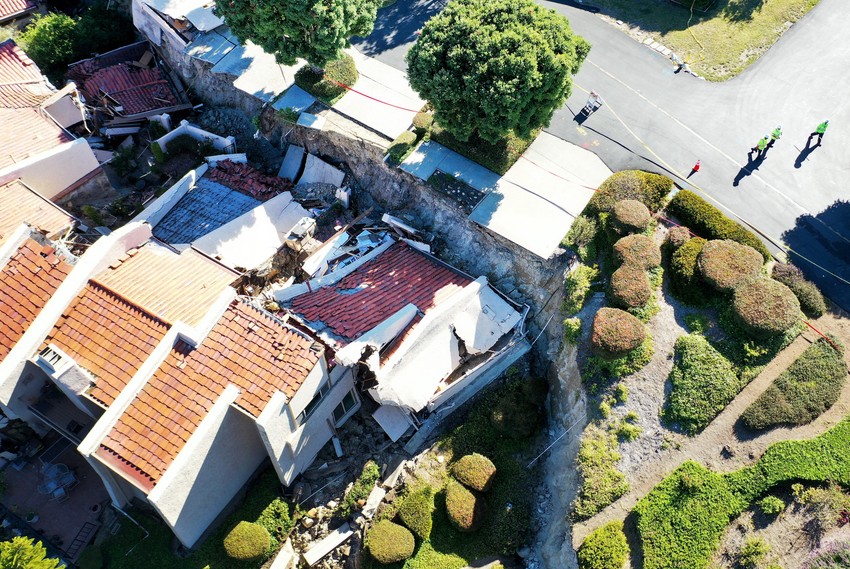 Klizište urušilo kuće u Kaliforniji