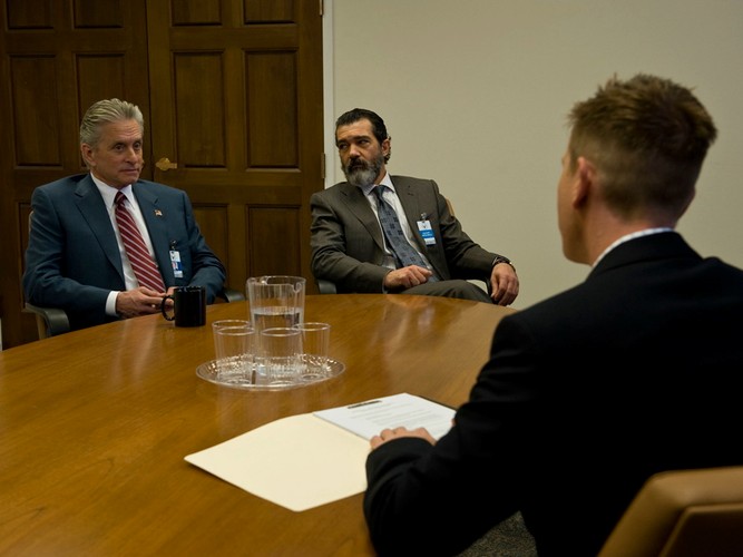 Agenci Michael Douglas i Antonio Banderas