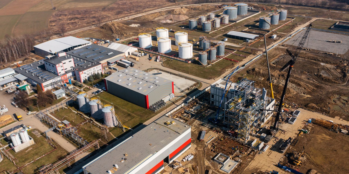 Budowa instalacji do produkcji bioetanolu w Jedliczu.