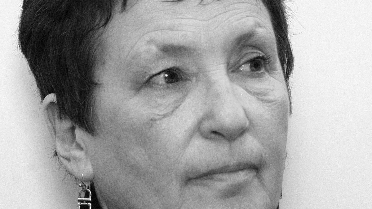 Wybitna tłumaczka literatury polskiej Ksenia Starosielska zmarła w Moskwie w wieku 80 lat - poinformowało w czwartek radio Echo Moskwy. Była autorką rosyjskich przekładów największych dzieł literatury polskiej XX wieku i utworów pisarzy współczesnych.