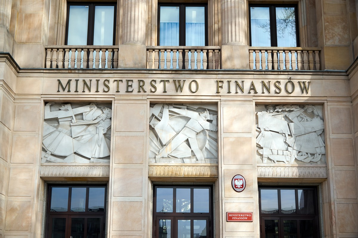 NIK ostrzega przed rosnącym długiem Polski. "Może zagrozić stabilności finansowej kraju"