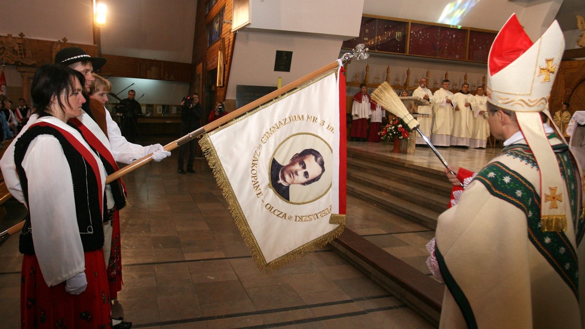 Ksiądz Popiełuszko patronem gimnazjum