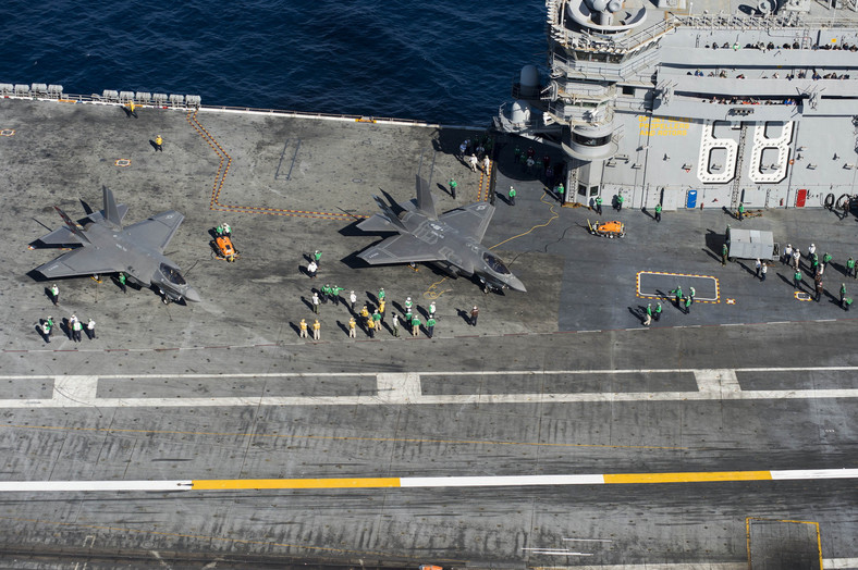 F-35C Lightning II lna pokładzie USS Nimitz