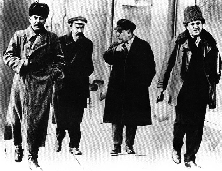 Stalin, Rykow, Kamieniew i Zinowjew. Proces Kamieniewa-Zinowiewa był początkiem okresu wielkiego terroru w ZSRR