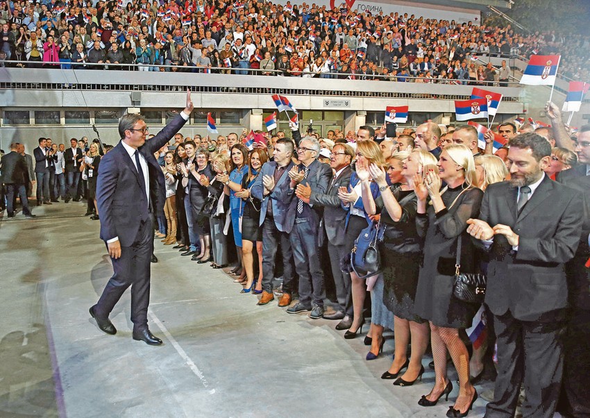 18 sati: Naprednjaci su u subotu proslavili na Tašmajdanu 9. rođendan stranke