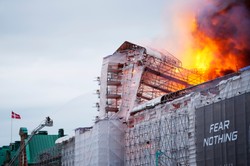 Kopenhaski zabytek stanął w płomieniach. Runęła iglica