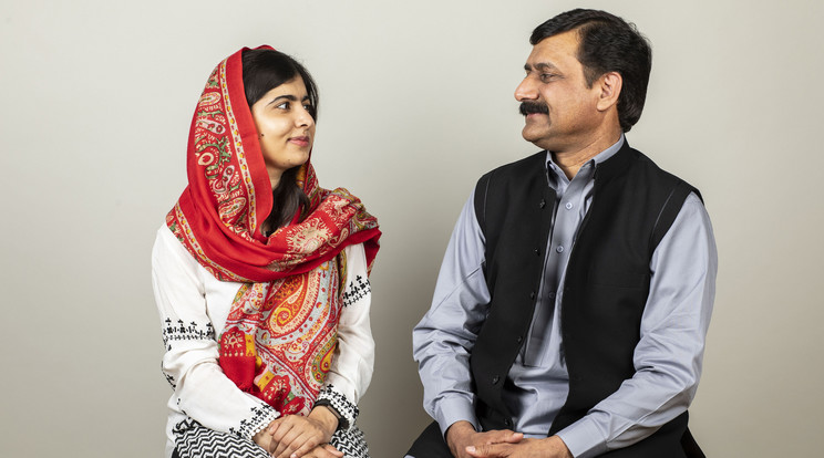 Malala Yousafzai és édesapja / Fotó: Northfoto
