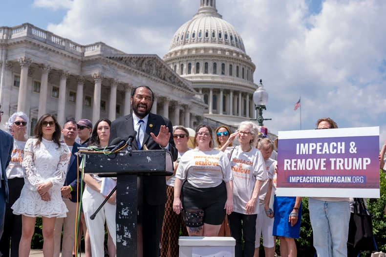 Demonstranti traže Trampov opoziv u Vašingtonu 23. jula