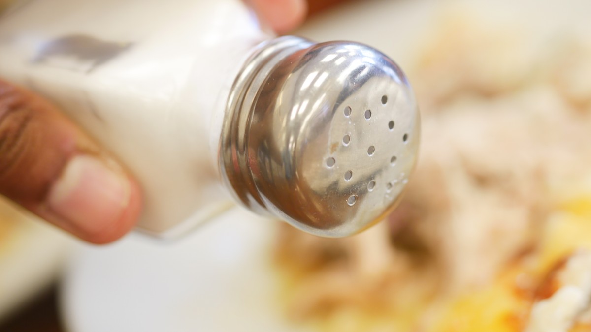 Presolili ste jelo? Iskusne domaćice koriste ove trikove da spasu jelo